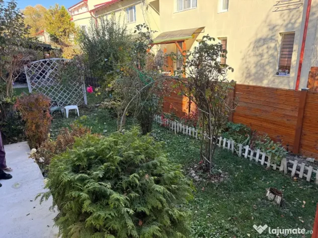 Duplex in Floresti-zona Muzeul Apei