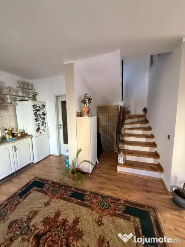 Duplex in Floresti-zona Muzeul Apei