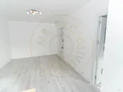 Garsoniera RENOVATA, etaj 1, Gavana-Pitesti 