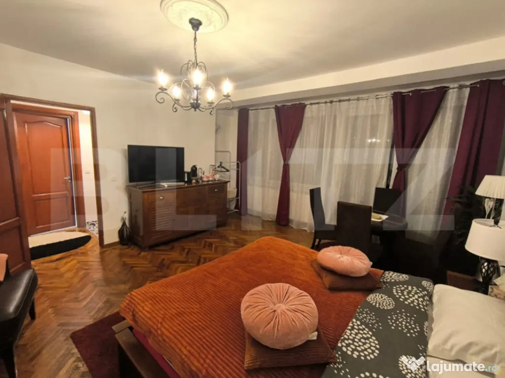 Studio de vanzare, 50 mp, zona Centrala!