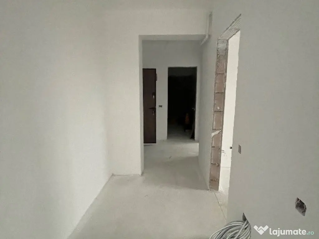 Apartament 2 camere, decomandat, cu balcon, Sos. Alexandriei