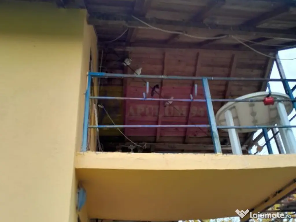 BARCANESTI - casa +curte+teren 16k mp