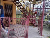 BARCANESTI - casa +curte+teren 16k mp 