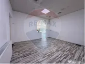 Spațiu comercial 110 mp-Inchiriere- vizibilitate excelentă 