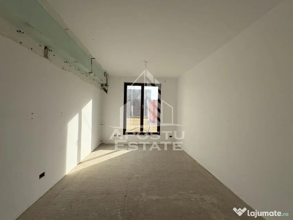 Vedere superbă spre Parcul Botanic, apartament 3 camere, Piața Unirii - Timisoara (Timis)