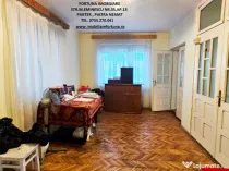 Casa tip duplex cu garaj,beci si crama,zona Carrefour-P.Neamt