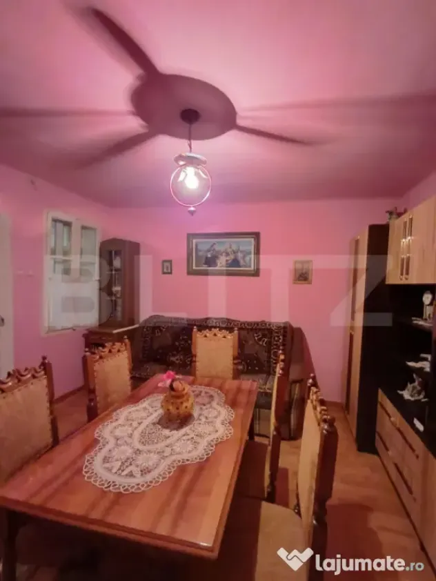 Casa renovabila, 2 camere, aproape de Centru
