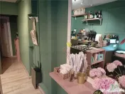 Spatiu comercial-venit lunar la cheie. 