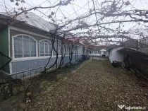 Casă / Vilă cu 4 camere de vânzare