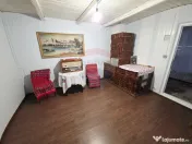 Casă / Vilă cu 4 camere de vânzare 