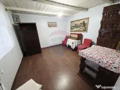 Casă / Vilă cu 4 camere de vânzare 