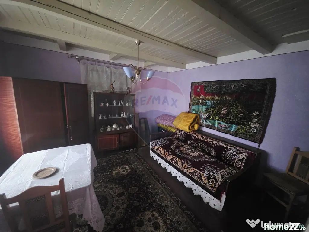 Casă / Vilă cu 4 camere de vânzare