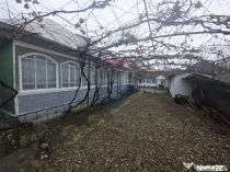 Casă / Vilă cu 4 camere de vânzare