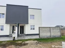 Duplex superb, 141 mp construiti, 295 mp teren, Domnesti