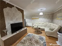 Apartament cu 3 camere 2 balcoane loc parcare in zona Tilisc