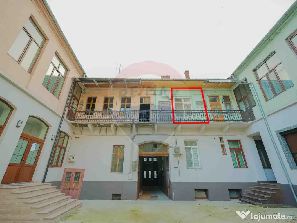 Apartament cu 2 camere de vânzare, clădire istorică, u...