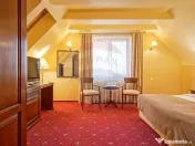 HOTEL,PISCINA SI CORT DE EVENIMENTE | 18080 MP TEREN | GR... 