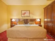 HOTEL,PISCINA SI CORT DE EVENIMENTE | 18080 MP TEREN | GR... 