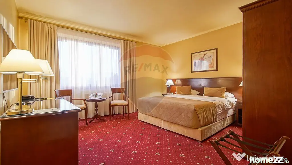 HOTEL,PISCINA SI CORT DE EVENIMENTE | 18080 MP TEREN | GR...