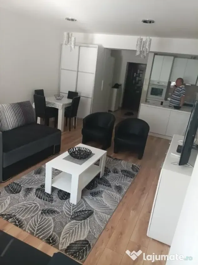 Garsoniera de inchiriat in zona Dristor