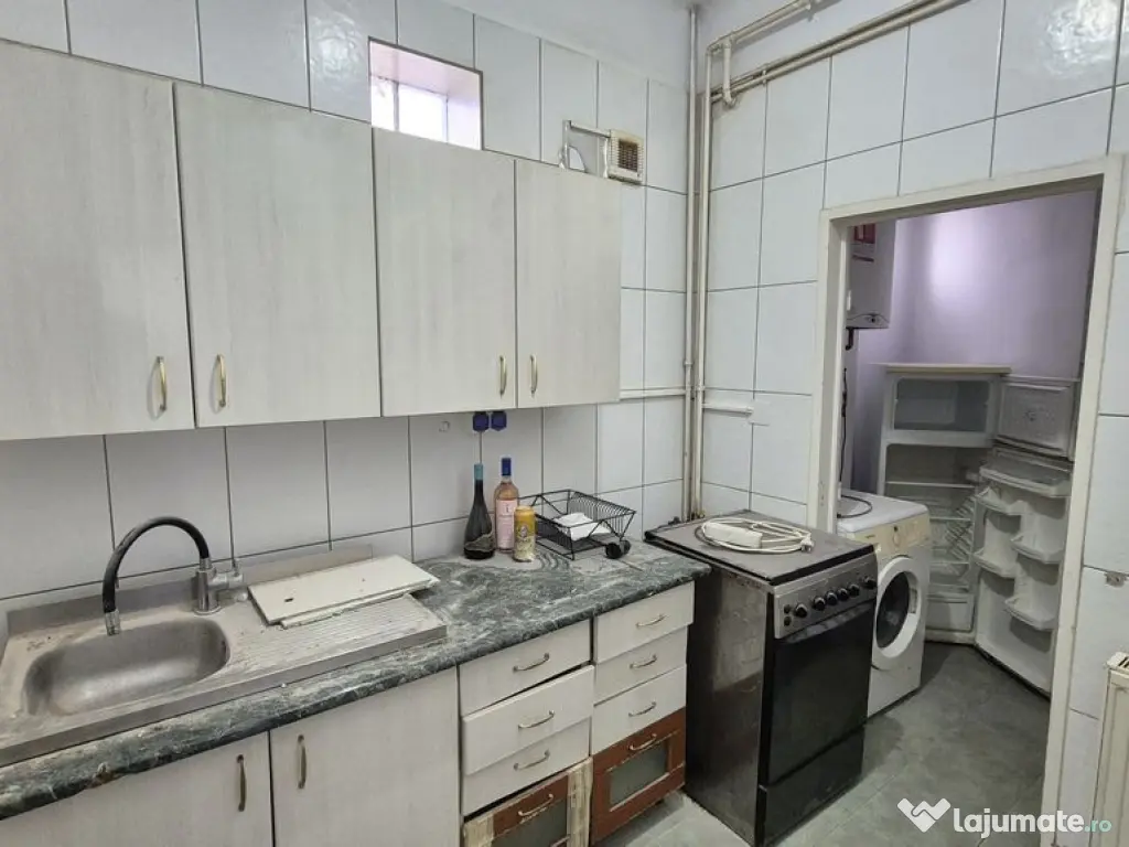 Apartament cu 3 camere + o camera de serviciu - 97,54 mp ...