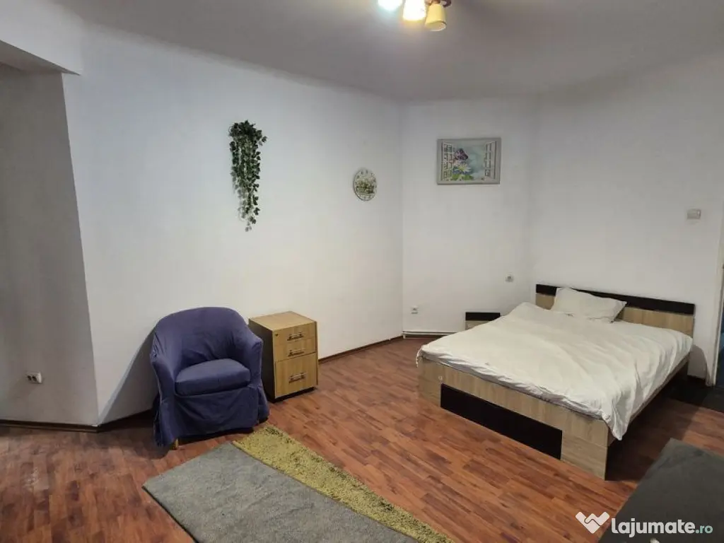 Apartament cu 3 camere + o camera de serviciu - 97,54 mp ...