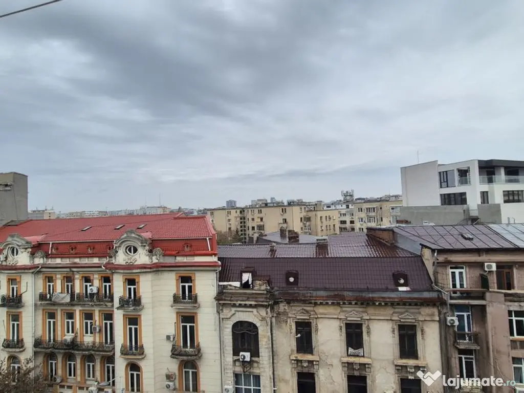 Apartament cu 3 camere + o camera de serviciu - 97,54 mp ...