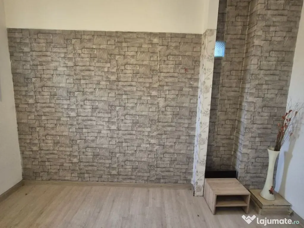 Apartament cu 3 camere + o camera de serviciu - 97,54 mp ...