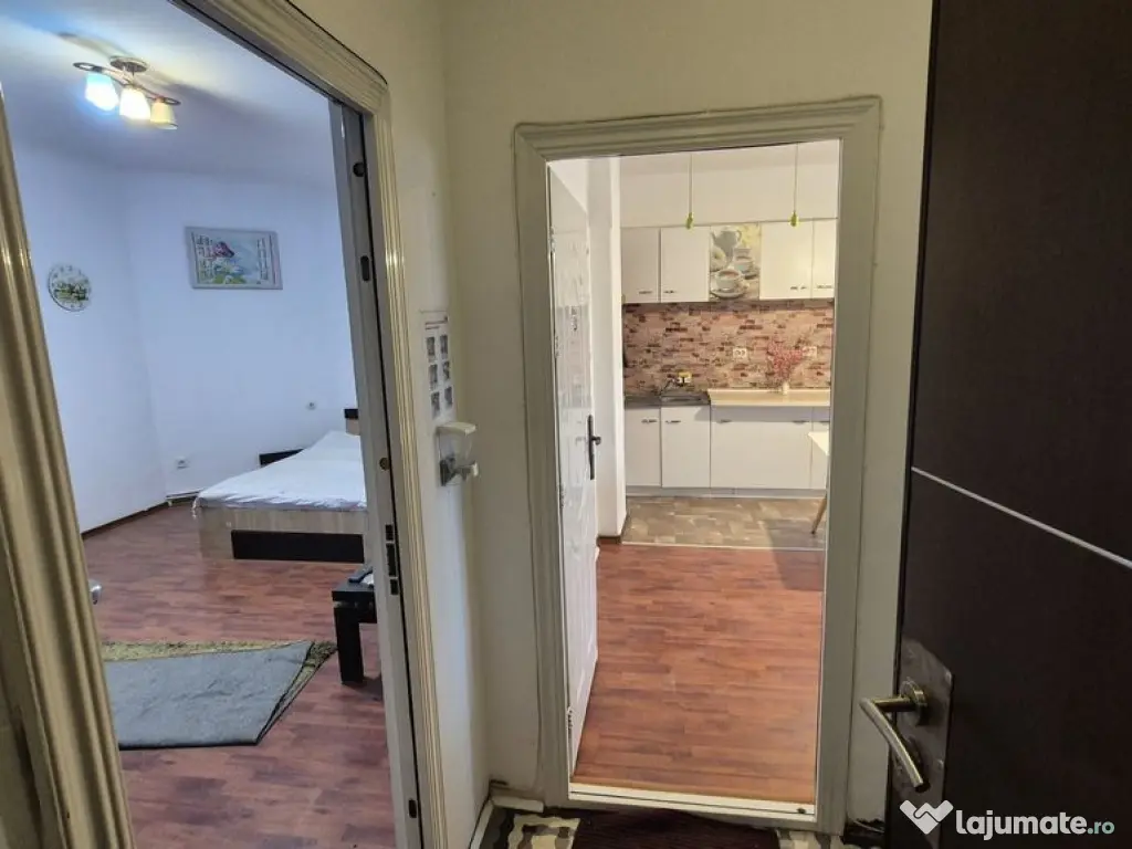 Apartament cu 3 camere + o camera de serviciu - 97,54 mp ...
