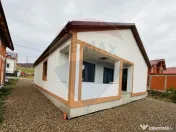 Casă / Vilă cu 4 camere de vânzare 