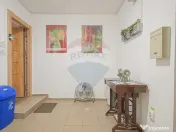 Casa cu 5 studiouri independente, terasa rooftop, vedere ... 