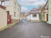 Casa cu 5 studiouri independente, terasa rooftop, vedere ... 