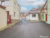 Casa cu 5 studiouri independente, terasa rooftop, vedere ... 