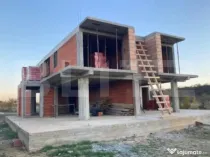 Duplex 1/2 de vânzare – Dumbrăvița, Zona Lac