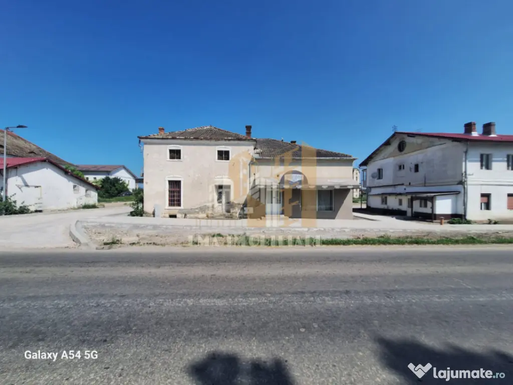 Casa si centru comercial Bod Colonie