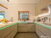 Vila moderna cu vedere spre padure Poiana Angelescu 