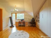 Vila moderna cu vedere spre padure Poiana Angelescu 