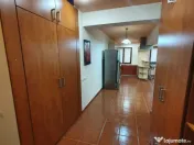De închiriat – Apartament 3 camere în Universitate, km 0! 