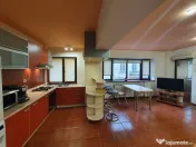 De închiriat – Apartament 3 camere în Universitate, km 0! 