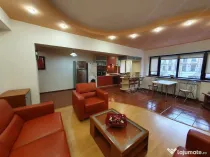 De închiriat – Apartament 3 camere în Universitate, km 0!