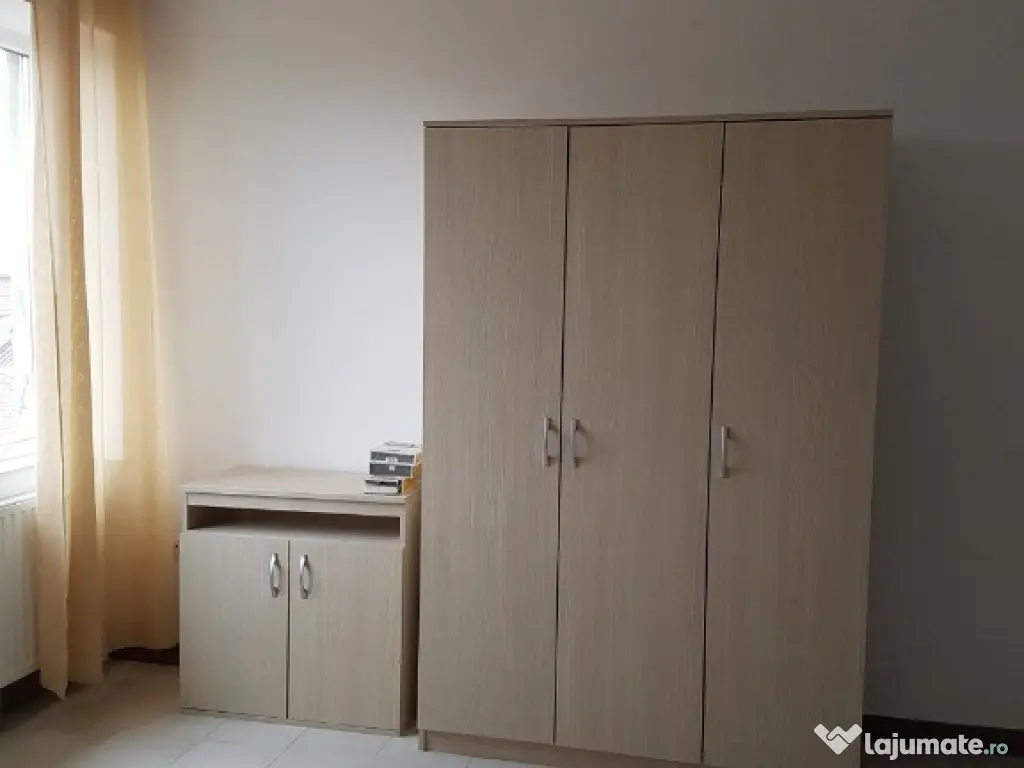 Complex 6 garsoniere zona centrala