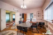 Unic pe piata! Apartament interbelic , 1 etaj intreg , 6 cam 