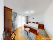 Casă / Vilă de Lux cu 5 camere de vânzare 