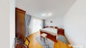 Casă / Vilă de Lux cu 5 camere de vânzare 