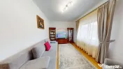 Casă / Vilă de Lux cu 5 camere de vânzare 