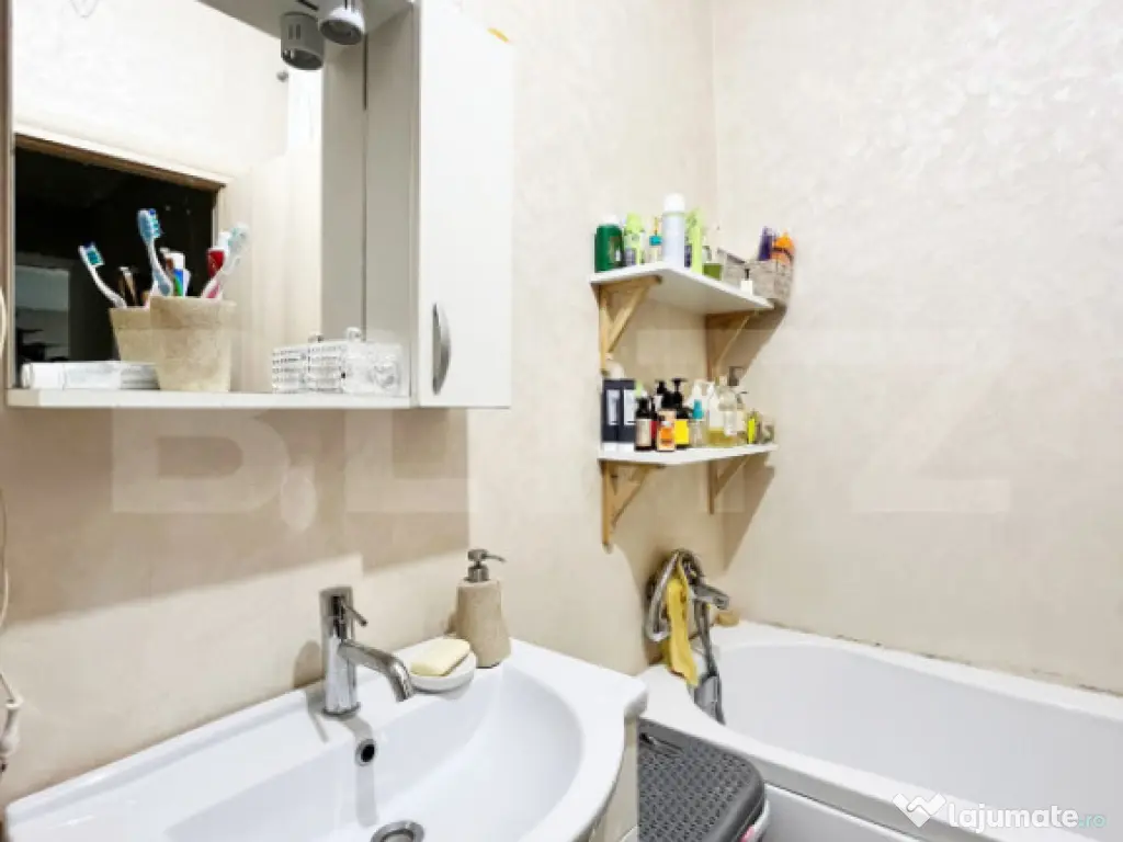 Apartament 3 camere, 71 mp, Visoianu