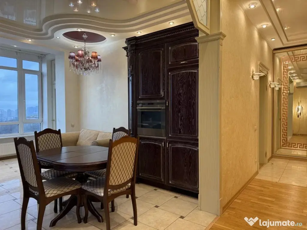 2 Camere zona Stefan cel Mare