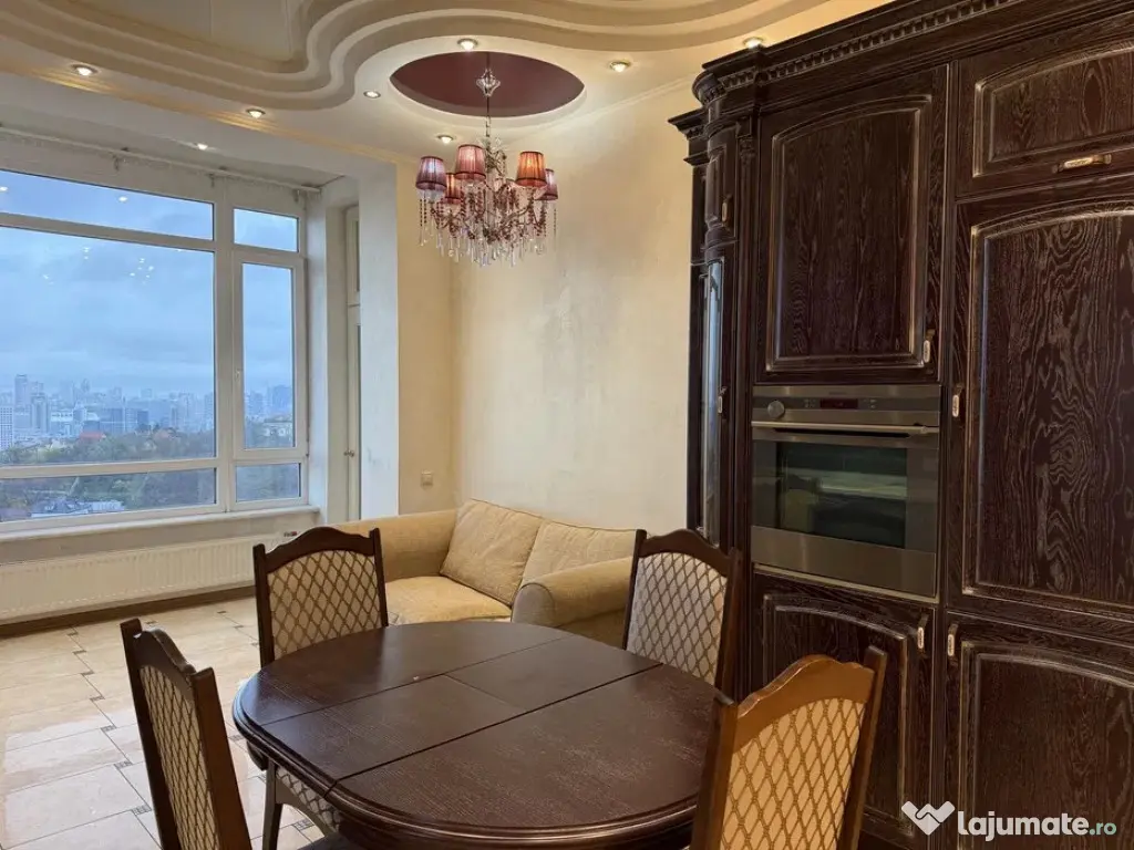 2 Camere zona Stefan cel Mare