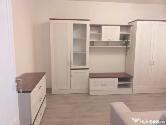 Garsoniera zona Dristor