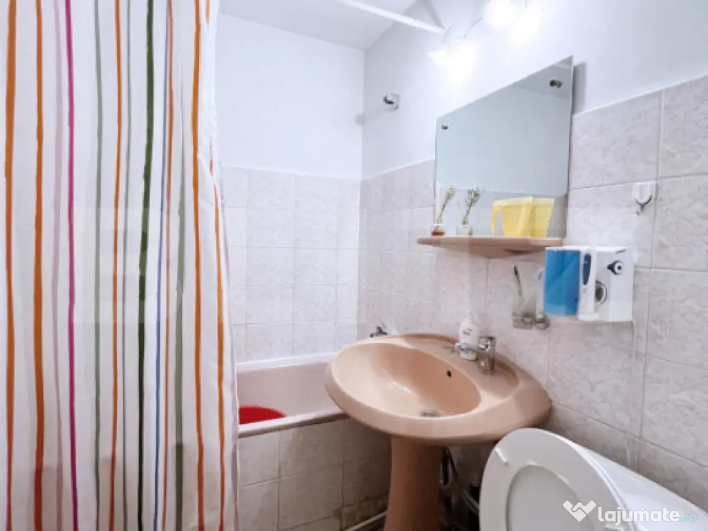 Apartament 2 camere, 42 mp, zona Pacurari